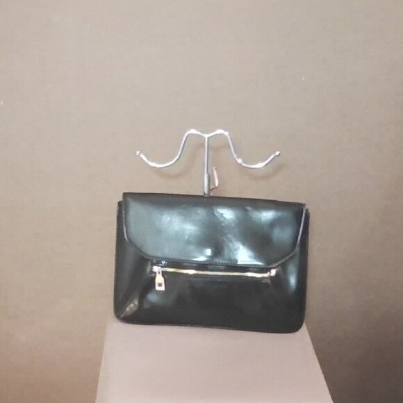 Zara Handbags - ZARA ENVELOPE BAG WITH STRAP
